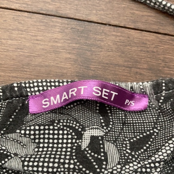 Floral Tank top - Picture 3 of 3